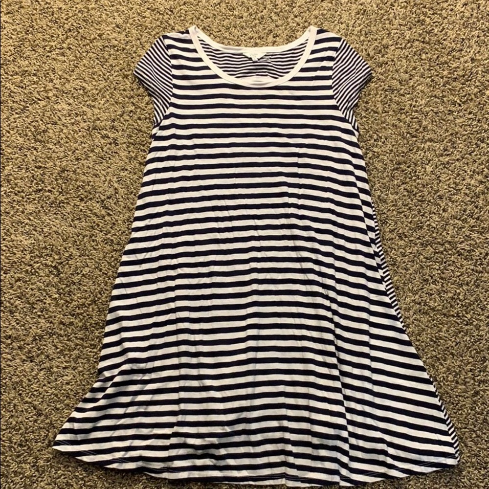 Crown & ivy dress